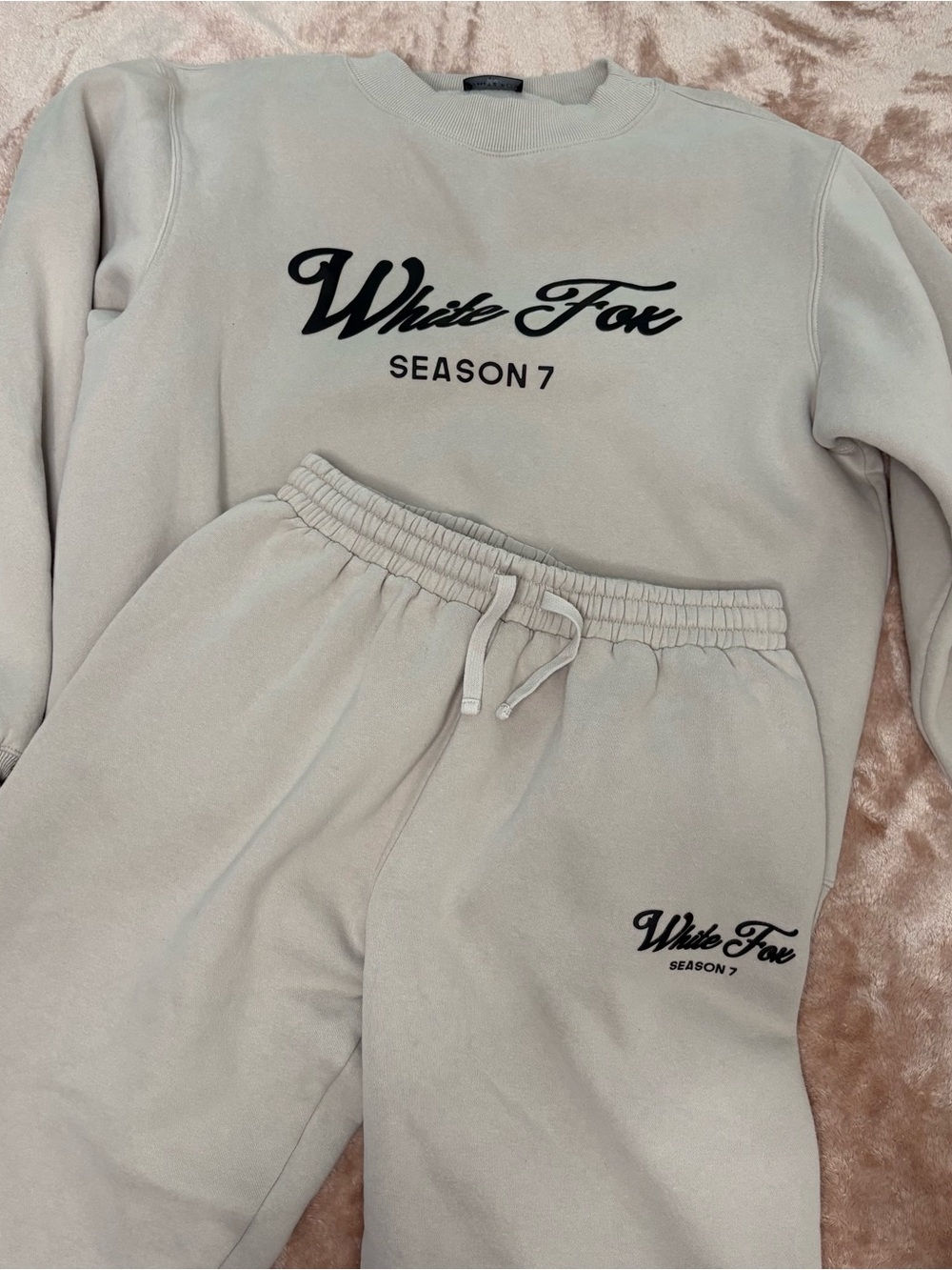 White fox season 7 sweat set